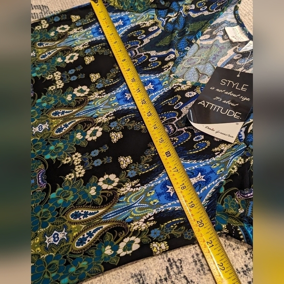 NWT Attitudes by renee Nice Tunic size L - Picture 10 of 10